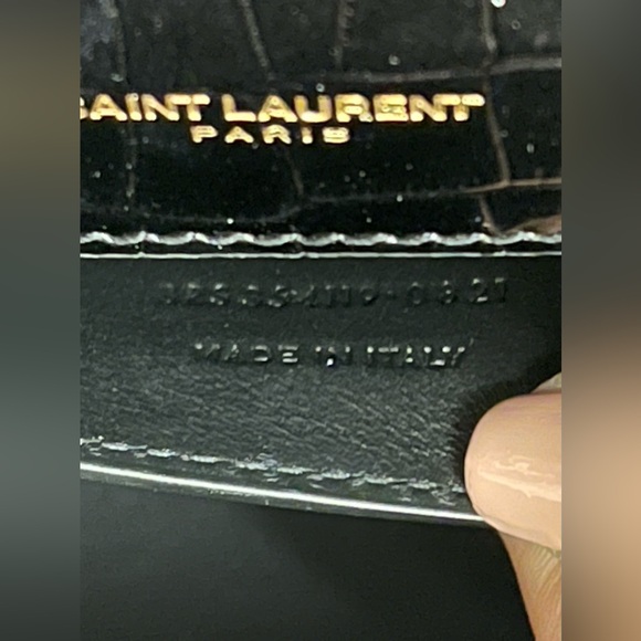 YSL Saint Laurent Kate Medium Tassel YSL Crossbody Bag in Croc-Embossed Leather - Picture 6 of 17